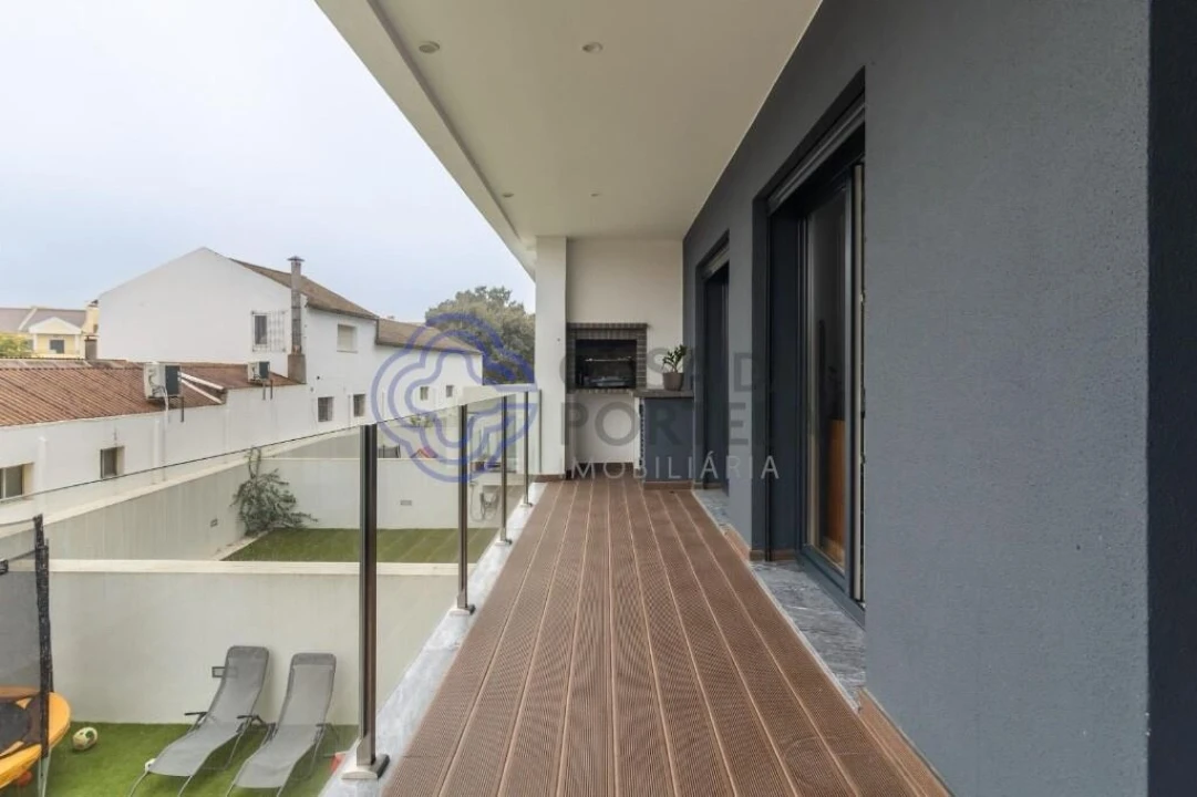 Apartamento T3 para Venda em Seixal, Arrentela e Aldeia de Paio Pires Foto 11