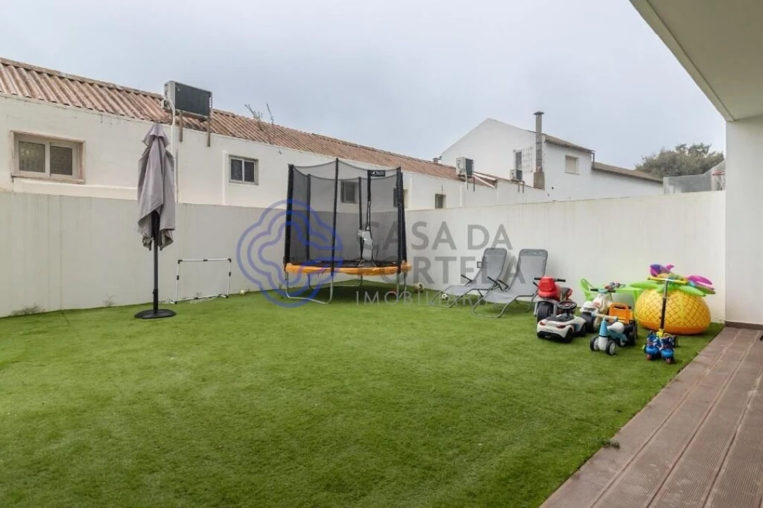 Apartamento T3 para Venda em Seixal, Arrentela e Aldeia de Paio Pires Foto 30