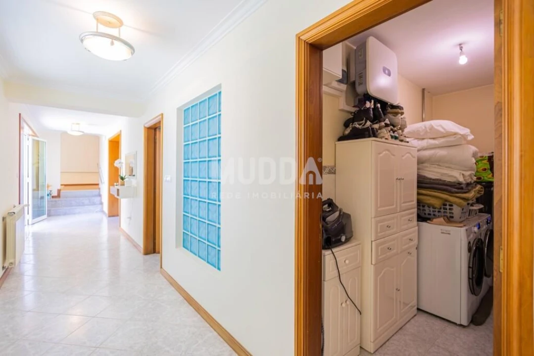 Moradia T5 para Venda em São Martinho da Gandara Foto 38