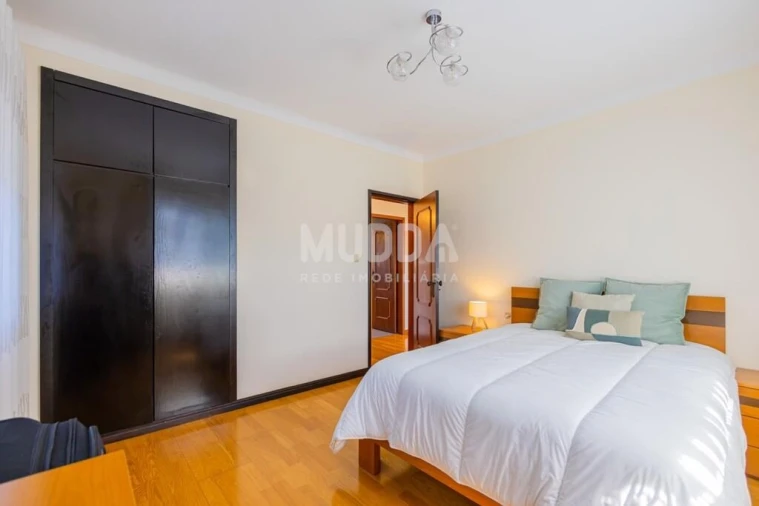 Moradia T5 para Venda em São Martinho da Gandara Foto 17