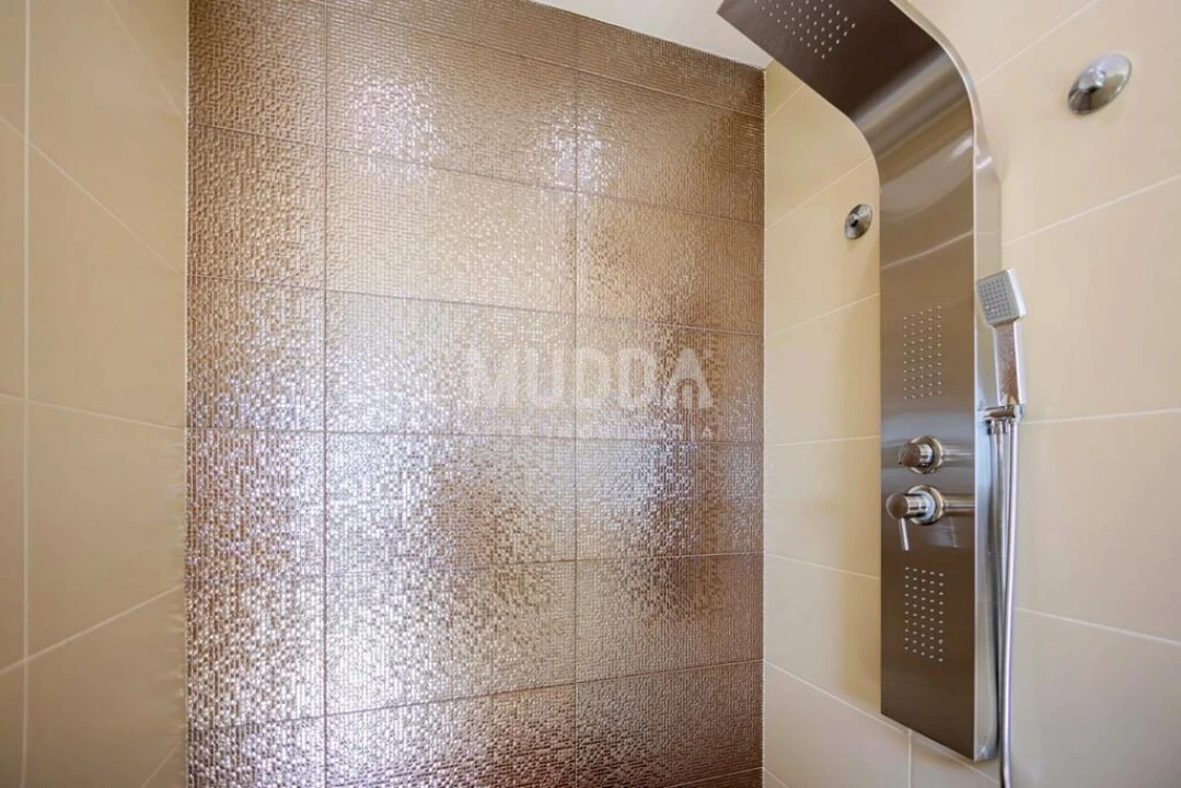 Moradia T5 para Venda em São Martinho da Gandara Foto 46