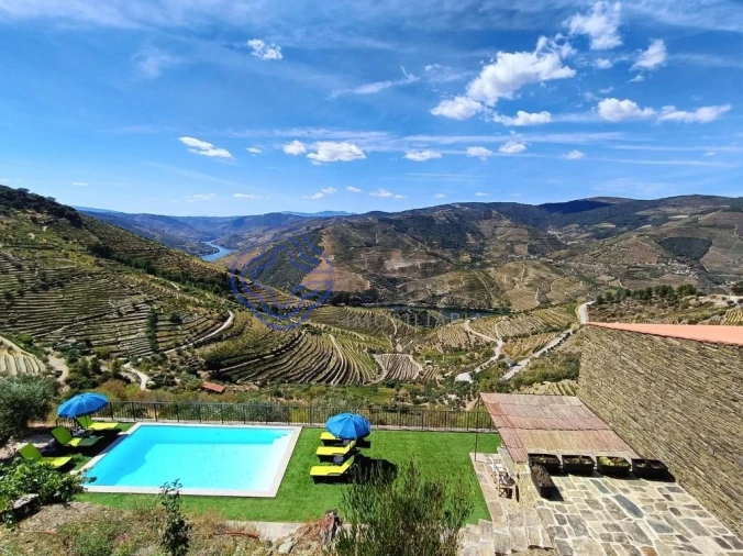 Quinta T3 para Venda em Valença do Douro Foto 17