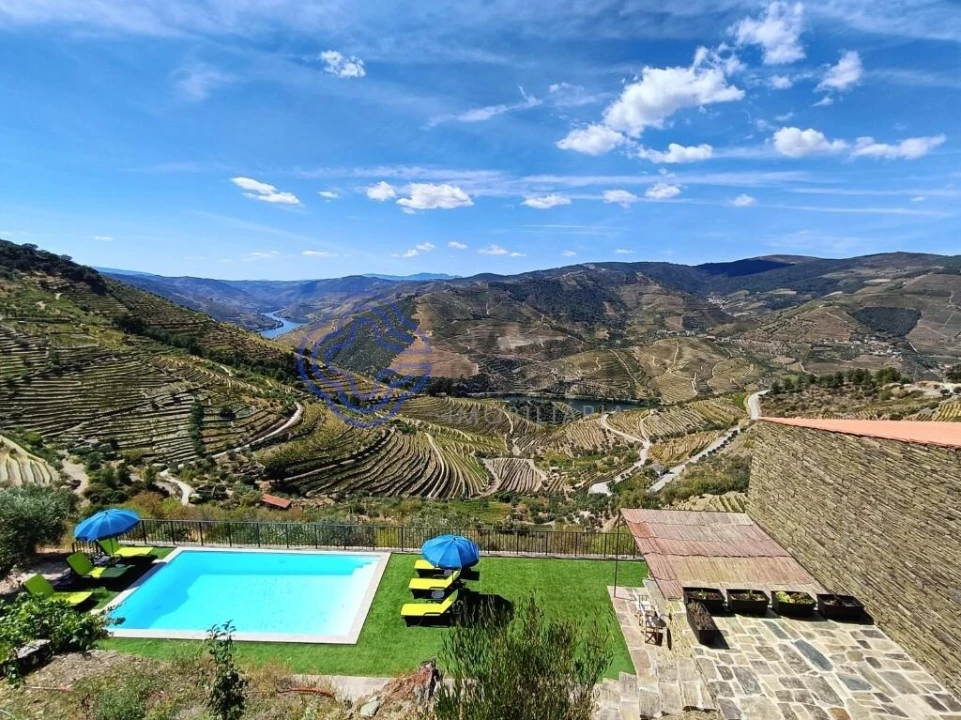 Quinta T3 para Venda em Valença do Douro Foto 17