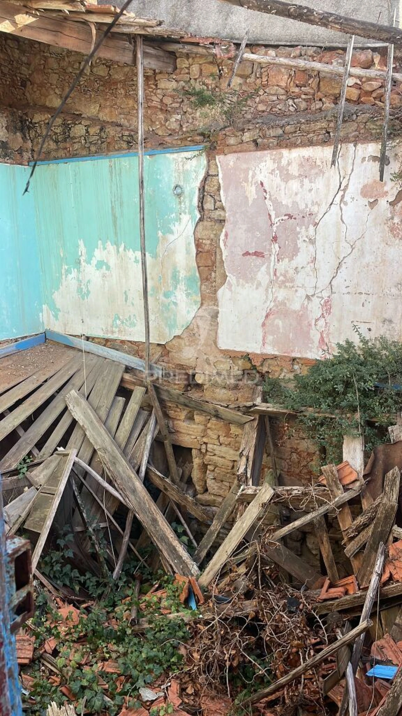 Moradia T2 para Venda em Almalagues Foto 12