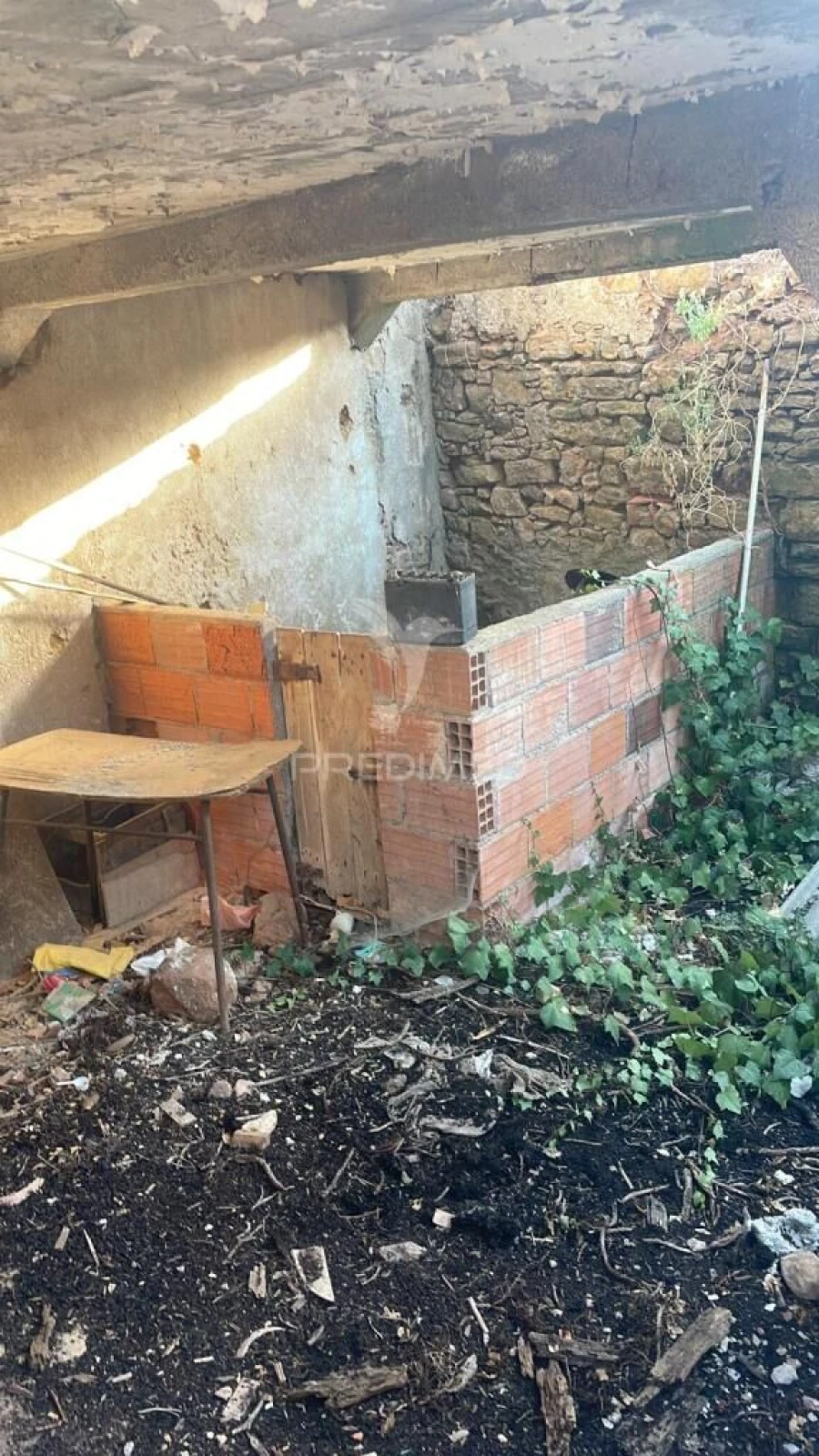 Moradia T2 para Venda em Almalagues Foto 16