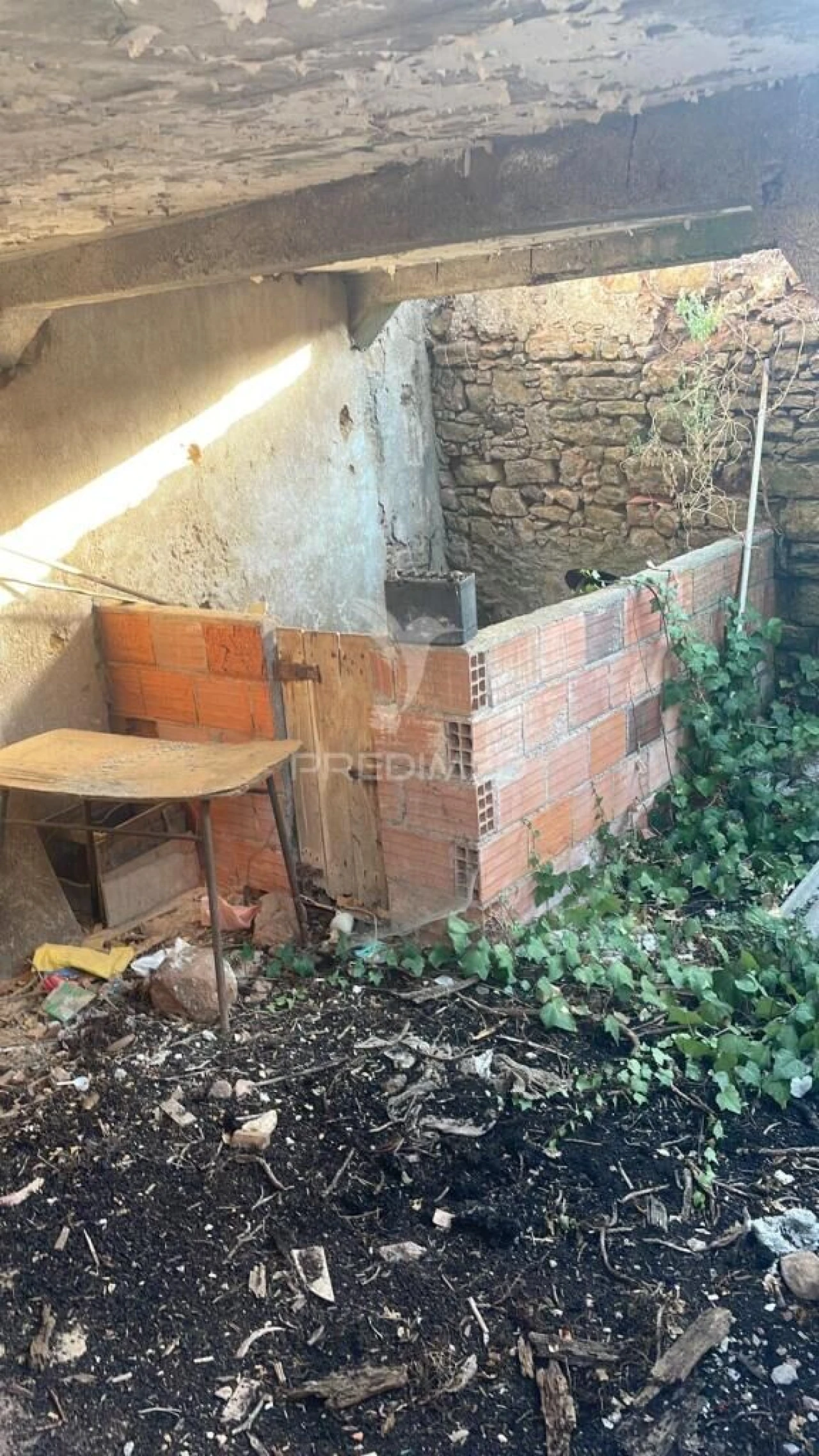 Moradia T2 para Venda em Almalagues Foto 16