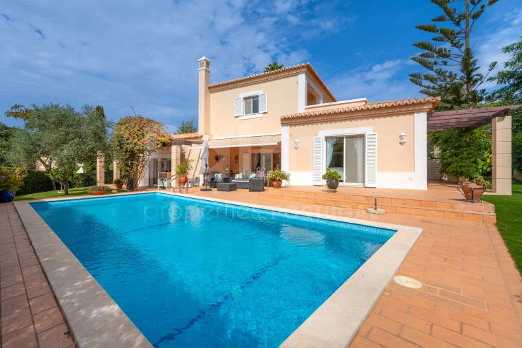 Moradia T3 para Venda em Ferragudo Foto 3