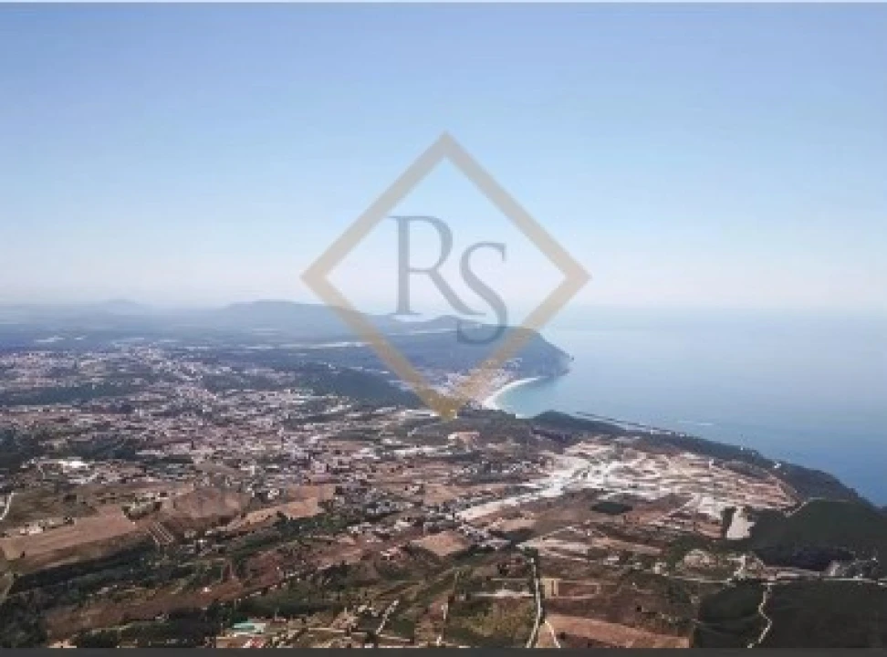 Terreno para Venda em Sesimbra (Castelo) Foto 1