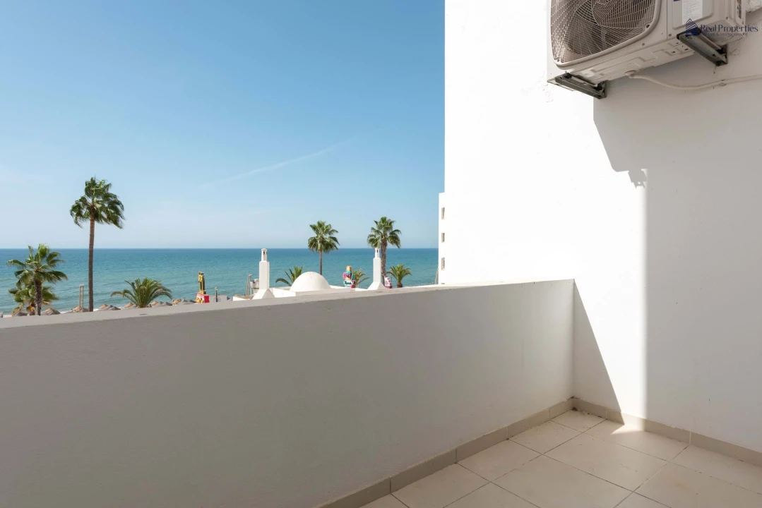 Apartamento T2 para Venda em Quarteira Foto 1