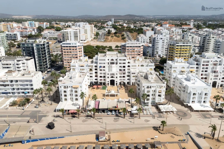 Apartamento T2 para Venda em Quarteira Foto 19