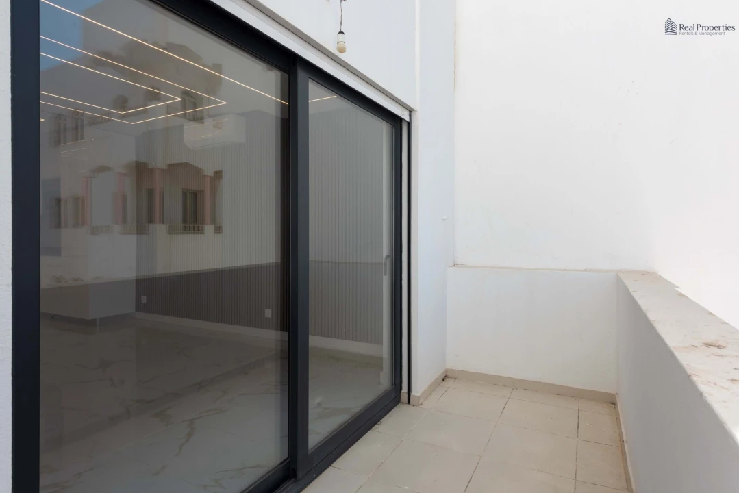Apartamento T2 para Venda em Quarteira Foto 16