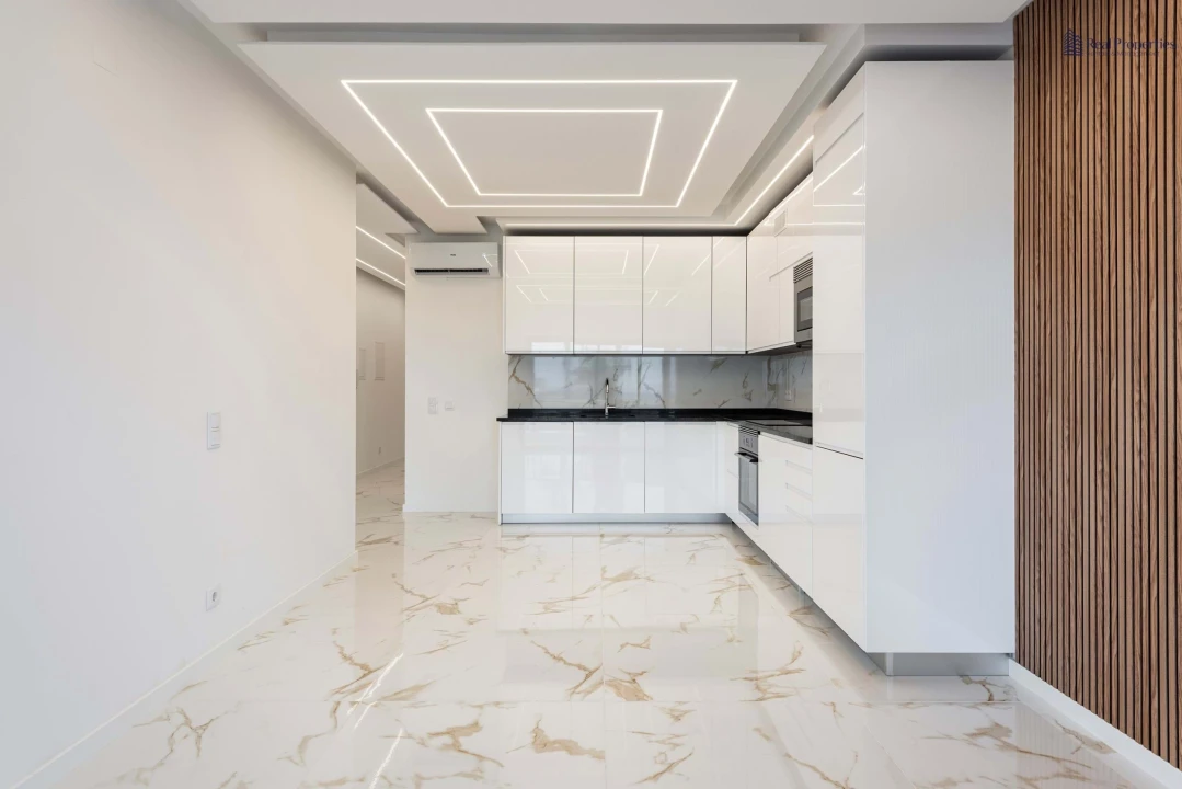Apartamento T3 para Venda em Quarteira Foto 4