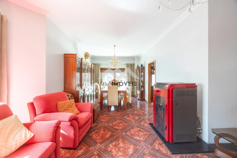 Moradia T5 para Venda em Rio Tinto Foto 14