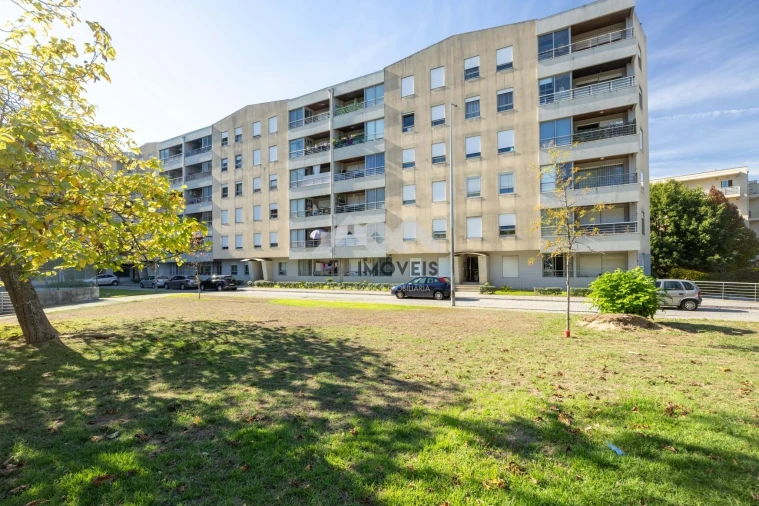 Apartamento T1 para Venda em Santa Marinha Foto 17