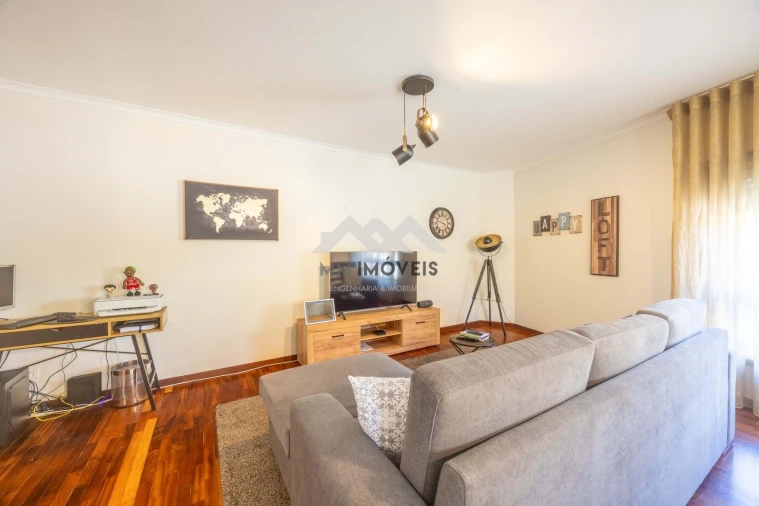 Apartamento T1 para Venda em Santa Marinha Foto 29