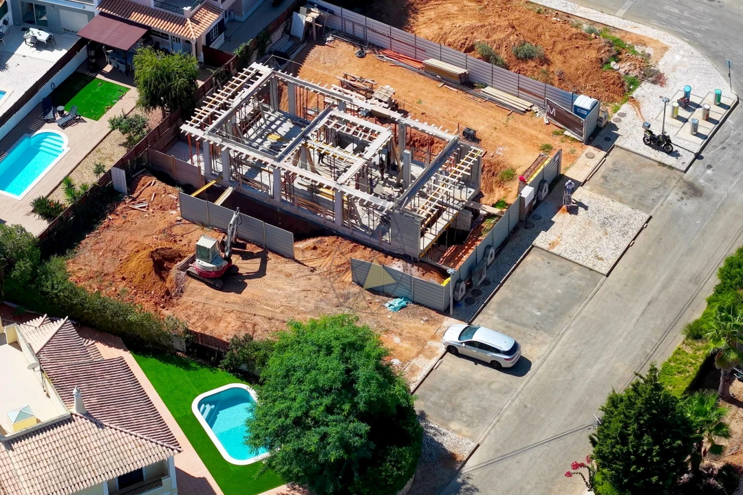 Moradia T4 para Venda em Alvor Foto 18