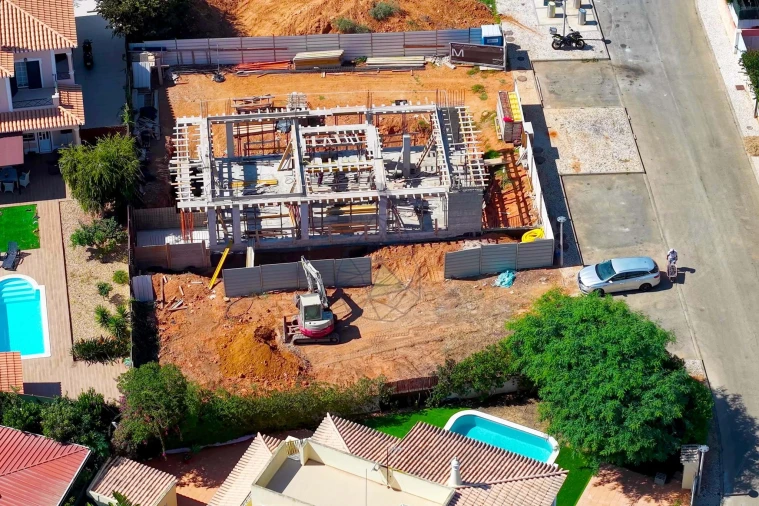 Moradia T4 para Venda em Alvor Foto 19