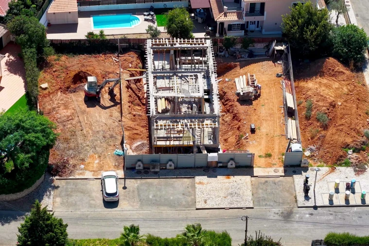 Moradia T4 para Venda em Alvor Foto 17