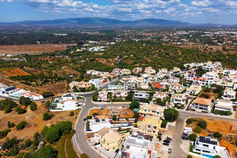 Moradia T4 para Venda em Alvor Foto 29