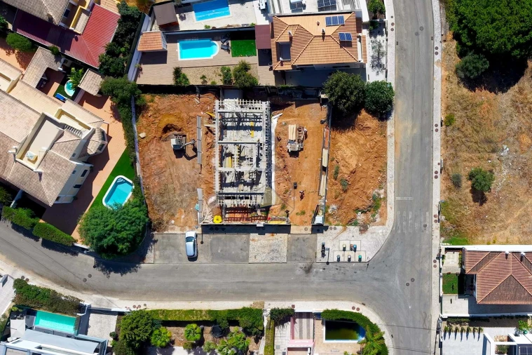 Moradia T4 para Venda em Alvor Foto 23