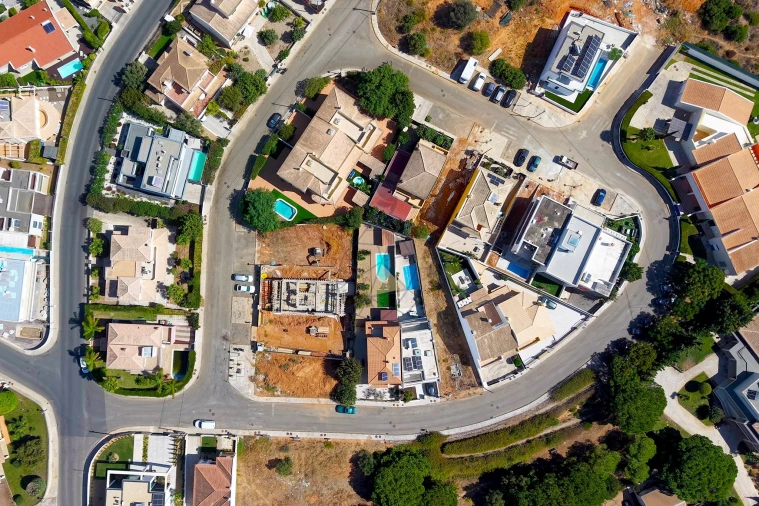 Moradia T4 para Venda em Alvor Foto 25