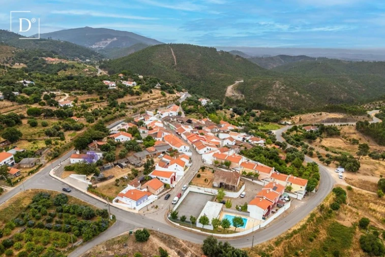 Moradia T1 para Venda em Monchique Foto 27