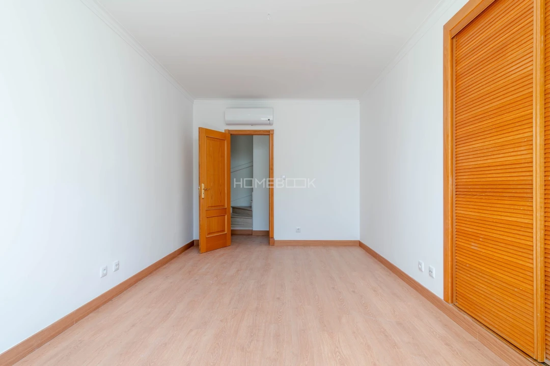 Apartamento T3 para Venda em Cascais e Estoril Foto 38