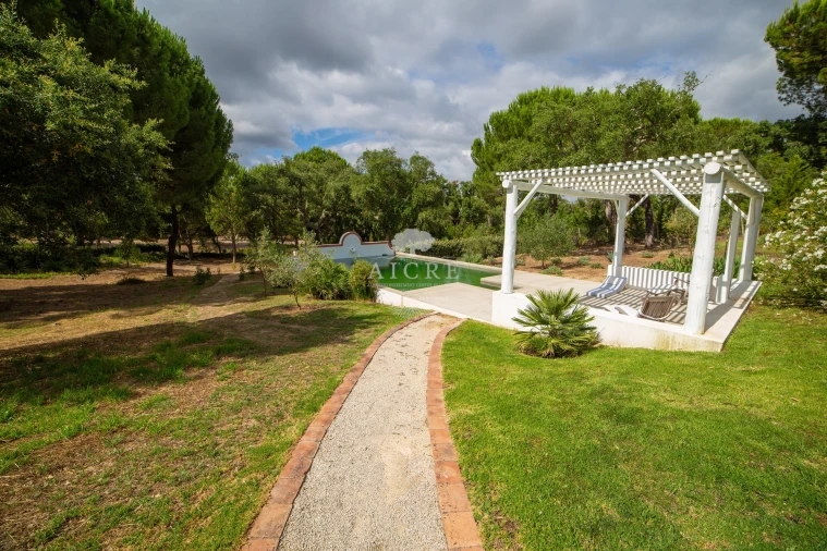 Moradia T5 para Venda em Santo Estêvão Foto 8