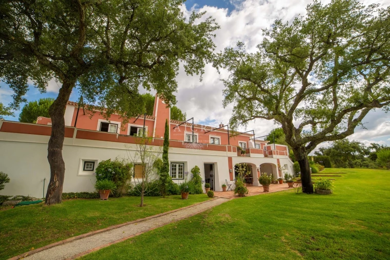 Moradia T5 para Venda em Santo Estêvão Foto 12