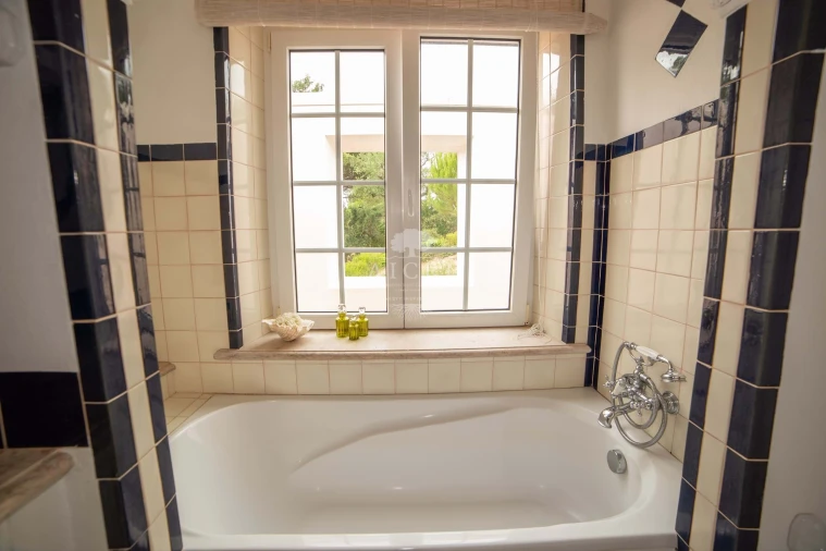 Moradia T5 para Venda em Santo Estêvão Foto 42