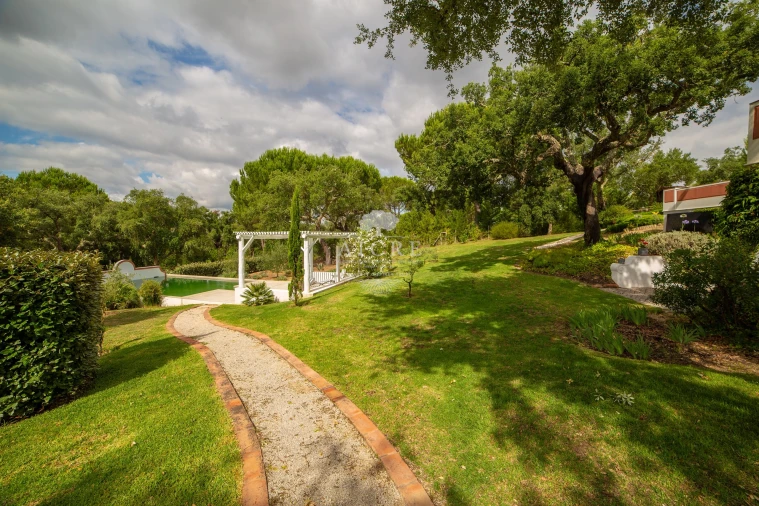 Moradia T5 para Venda em Santo Estêvão Foto 10