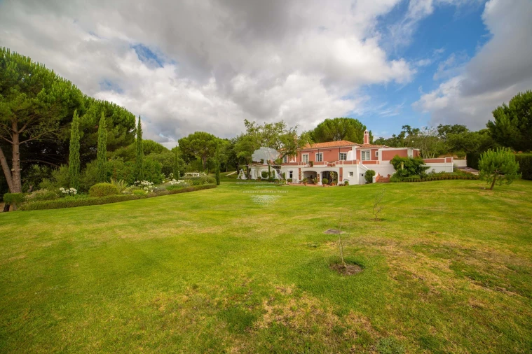 Moradia T5 para Venda em Santo Estêvão Foto 11