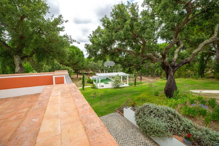 Moradia T5 para Venda em Santo Estêvão Foto 19