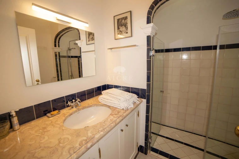 Moradia T5 para Venda em Santo Estêvão Foto 36