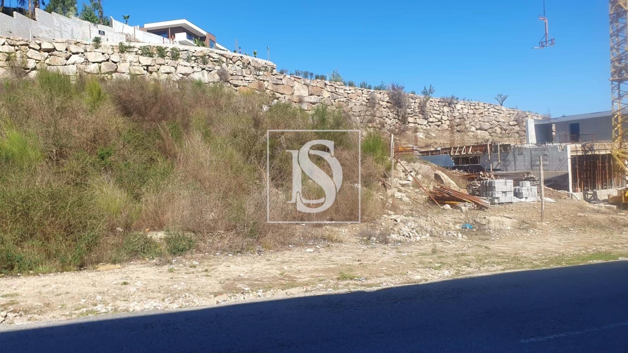 Terreno para Venda em Freamunde Foto 2