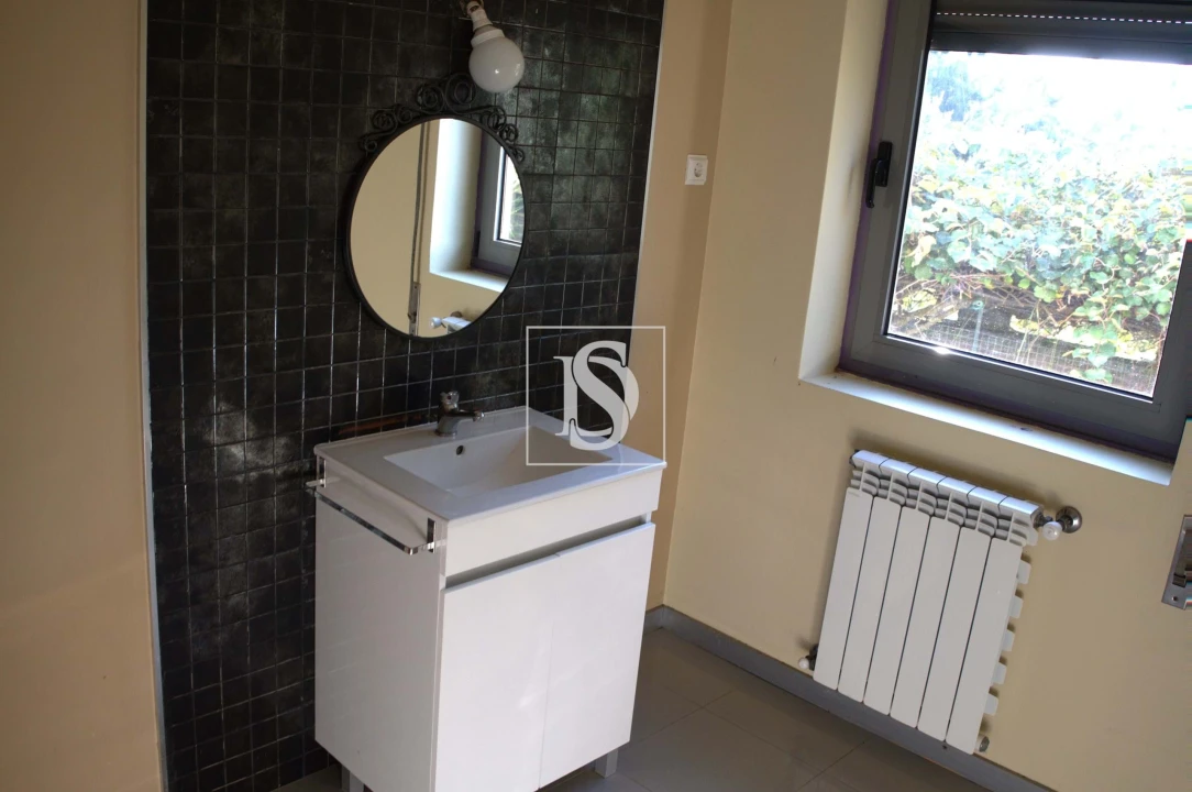 Moradia T5 para Venda em Troporiz e Lapela Foto 39