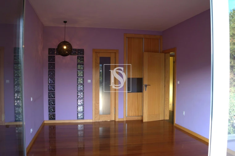 Moradia T5 para Venda em Troporiz e Lapela Foto 27