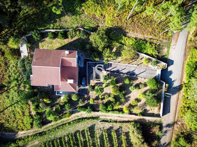 Moradia T5 para Venda em Troporiz e Lapela Foto 3