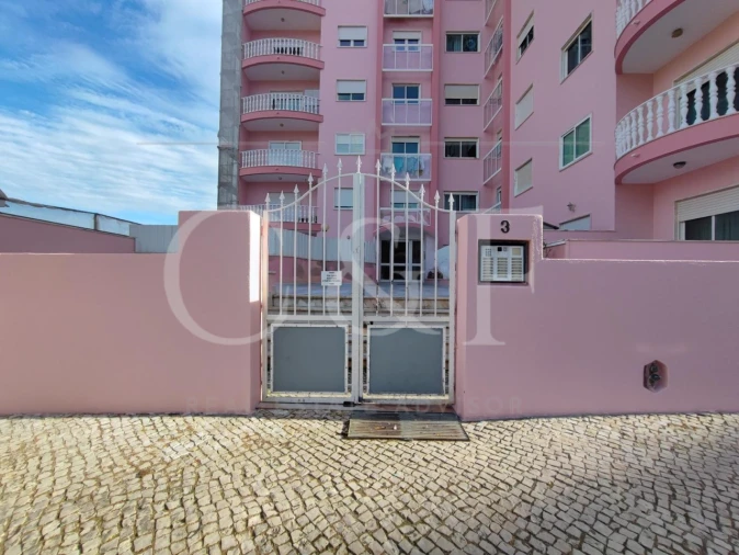 Apartamento T2 para Venda em Agualva e Mira-Sintra Foto 2