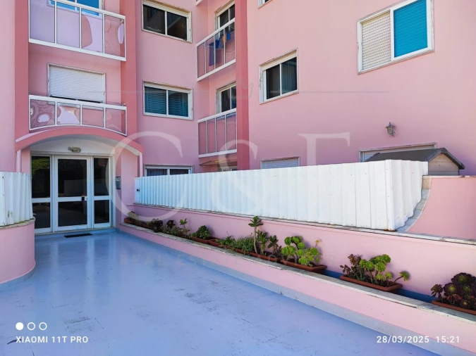 Apartamento T2 para Venda em Agualva e Mira-Sintra Foto 3