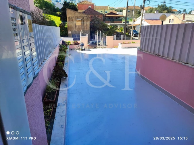 Apartamento T2 para Venda em Agualva e Mira-Sintra Foto 4