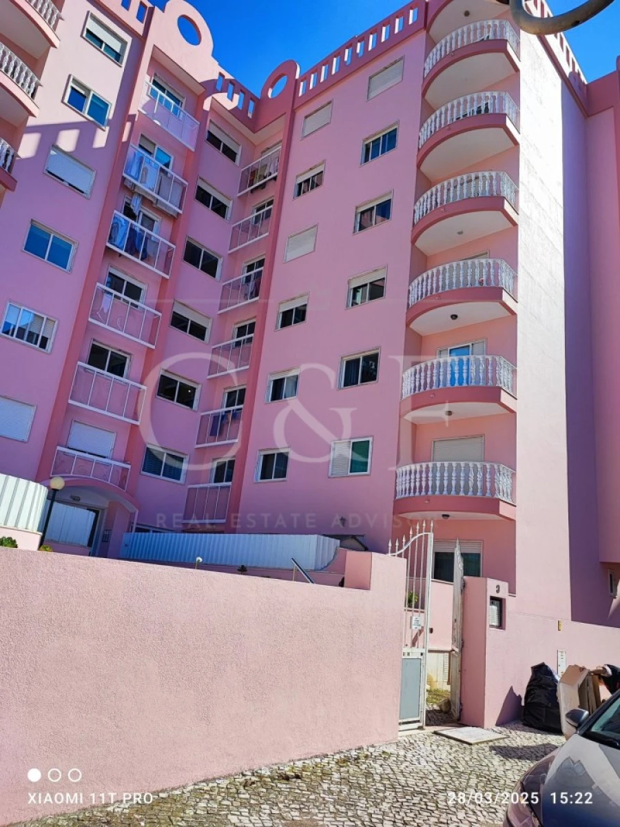 Apartamento T2 para Venda em Agualva e Mira-Sintra Foto 5