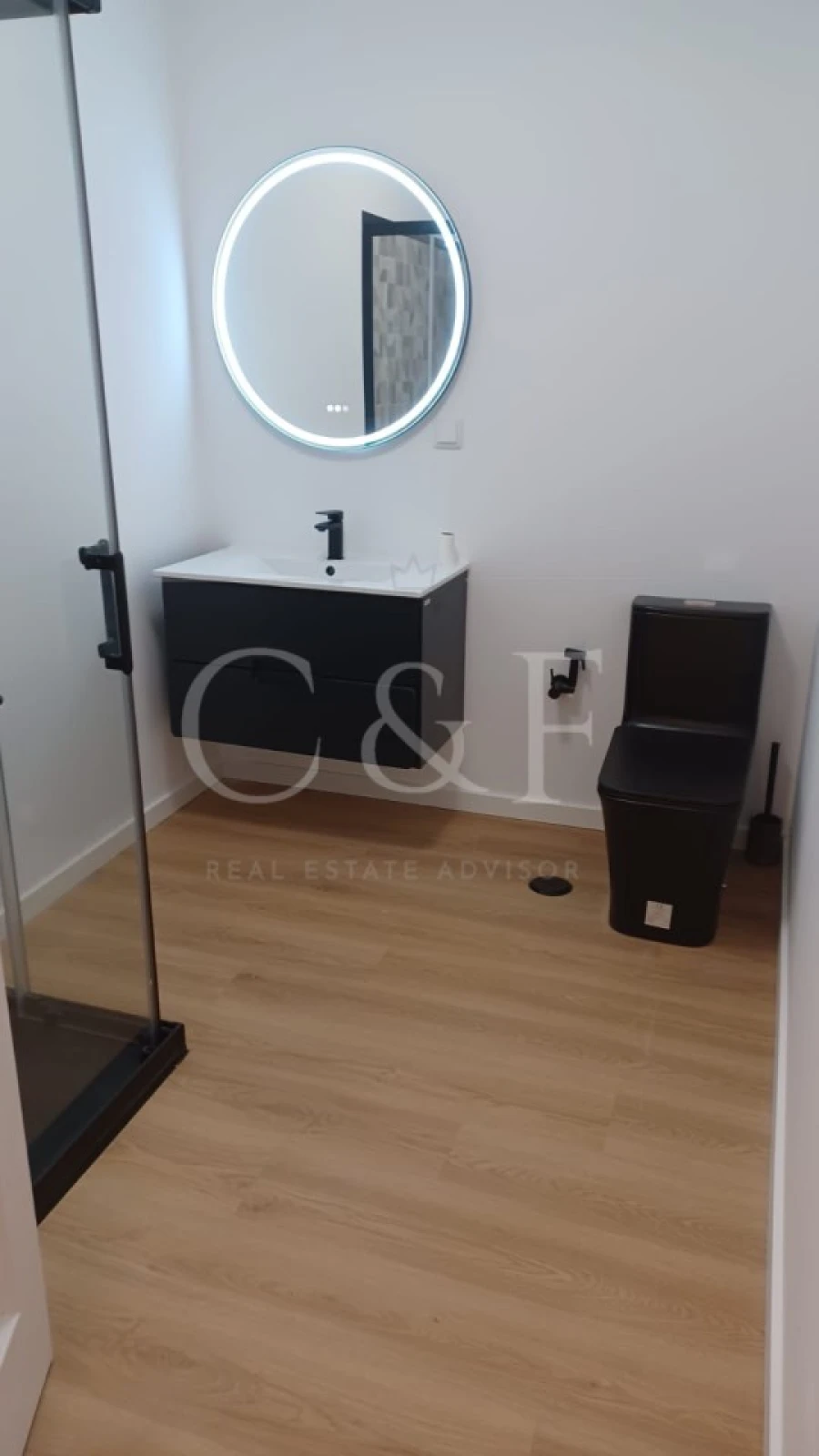 Apartamento T2 para Venda em Agualva e Mira-Sintra Foto 18