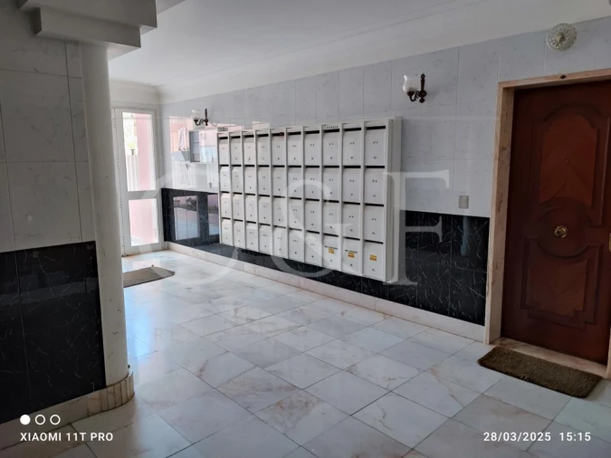 Apartamento T2 para Venda em Agualva e Mira-Sintra Foto 24