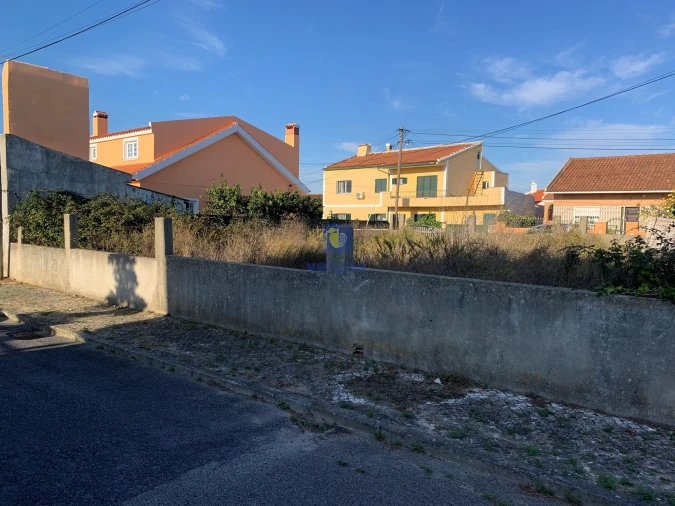 Terreno para Venda em Algueirão-Mem Martins