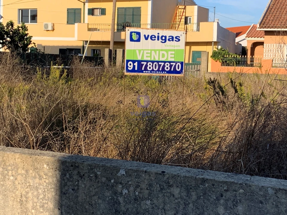 Terreno para Venda em Algueirão-Mem Martins Foto 3