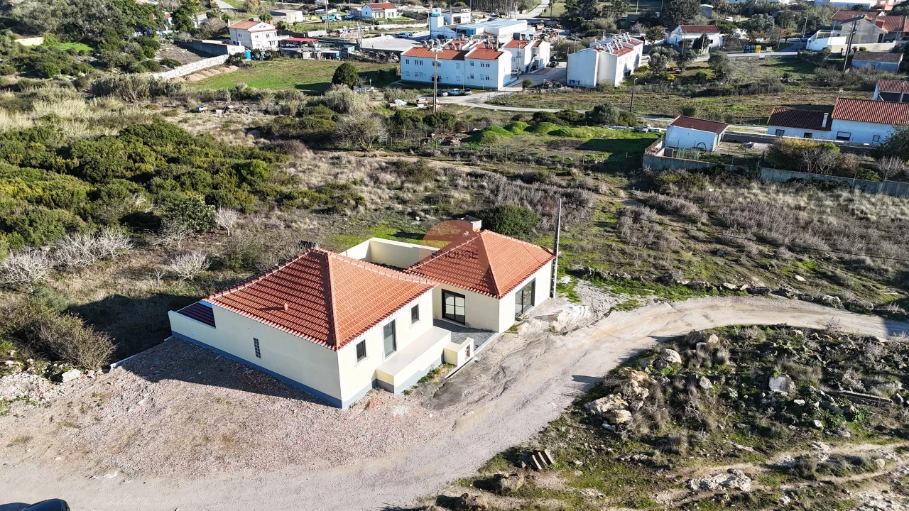 Moradia para Venda em São Bartolomeu dos Galegos e Moledo Foto 53