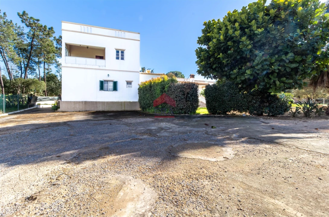 Moradia T7 para Venda em Luz de Tavira e Santo Estêvão Foto 8