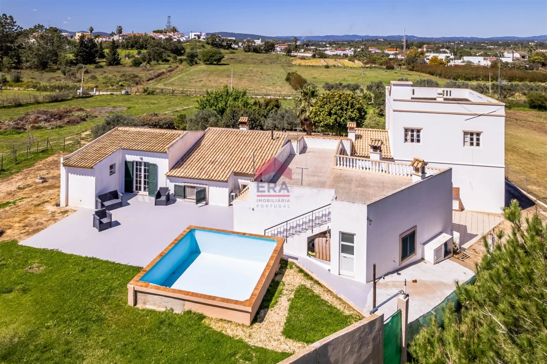 Moradia T7 para Venda em Luz de Tavira e Santo Estêvão Foto 2