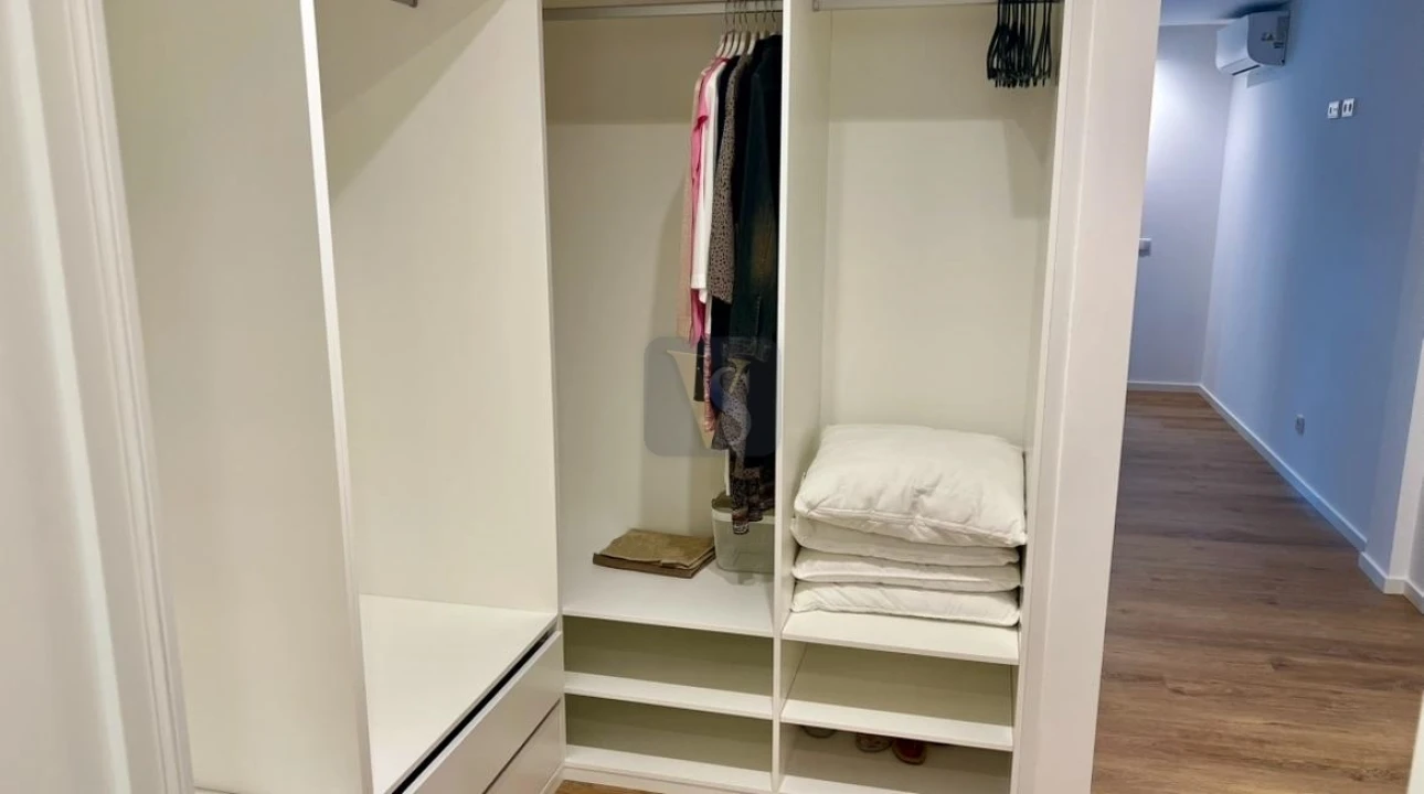 Apartamento T4 para Venda em Olhão Foto 24